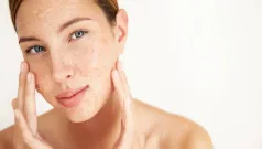 Hinchado, brillante y quebradizo? Usted podría ser demasiado exfoliante
