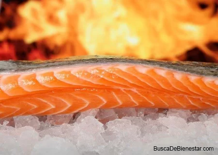 Cosas que le pasan a tu cuerpo cuando comes salmón todos los días